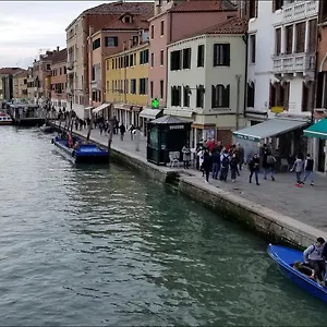 Apartment Luxury Palazzo Nani, Venice